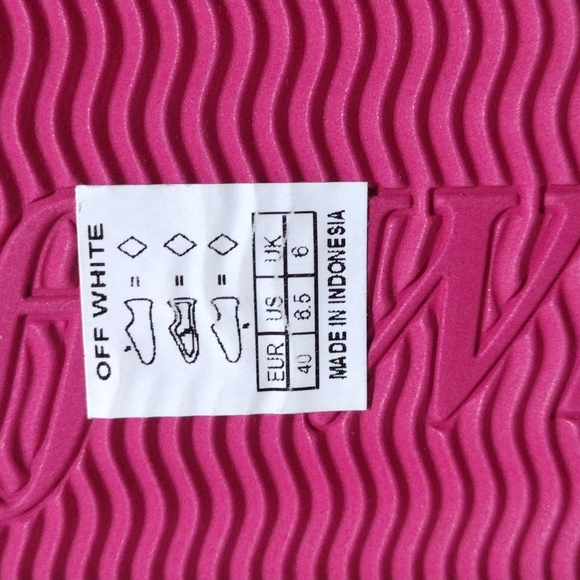 SOLD 💯 Auth Off White Flip Flops - Picture 6 of 6